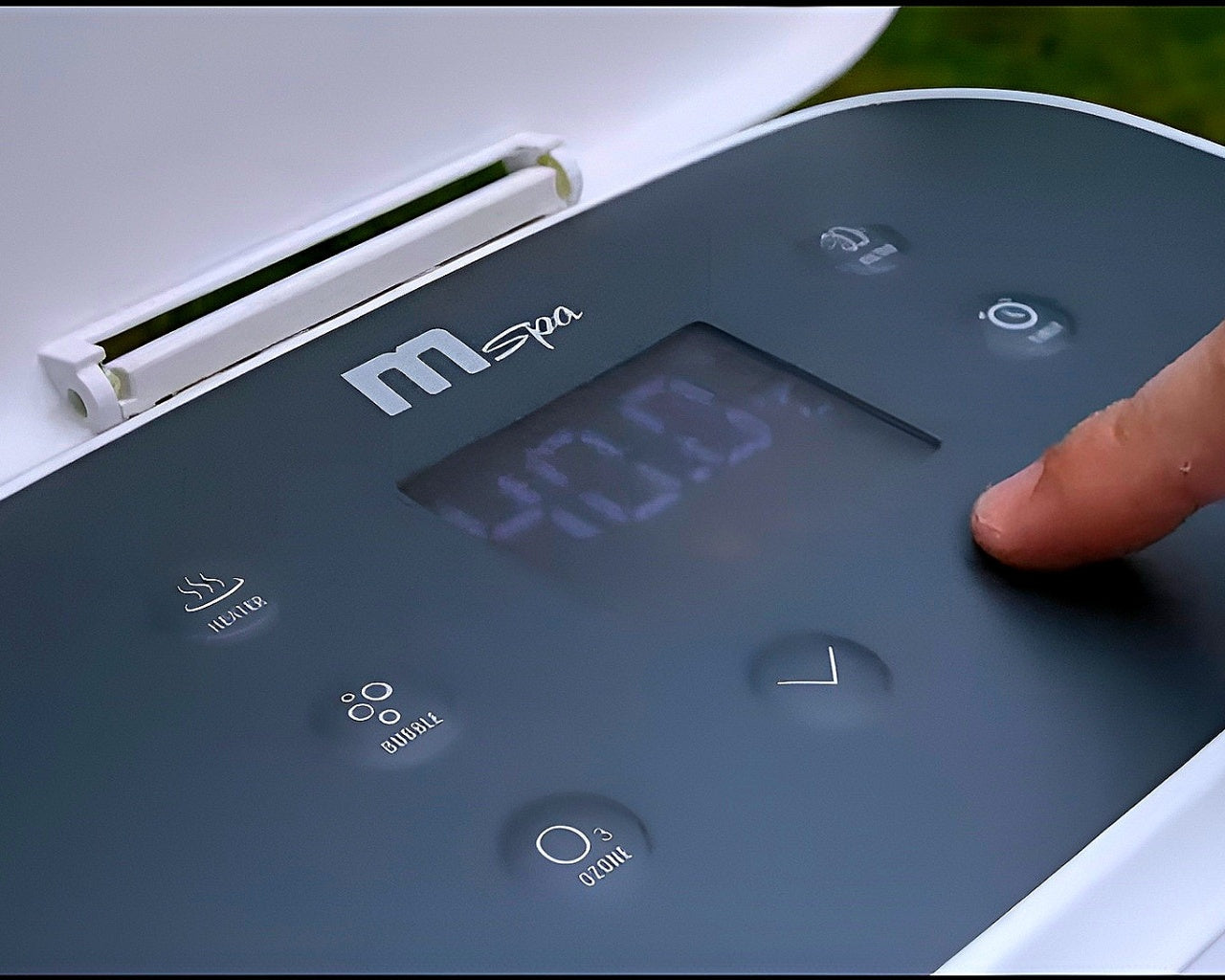 Spa semi rigide TRIBECA MSpa Connecté