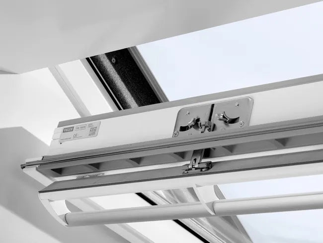 VELUX Komfort-Schwingfenster GGL WhiteFinish 