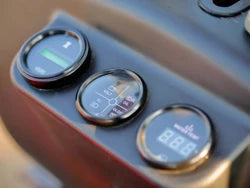 M100 Kompakter Minibagger 1T, Kubota 3-Zylinder-Motor