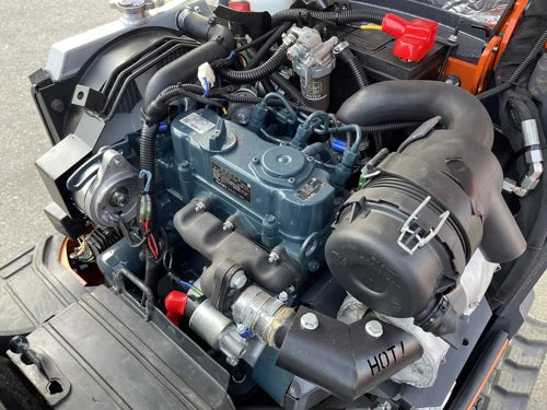 Mini-pelle compacte 1.0T, Moteur Kubota 3 cylindres
